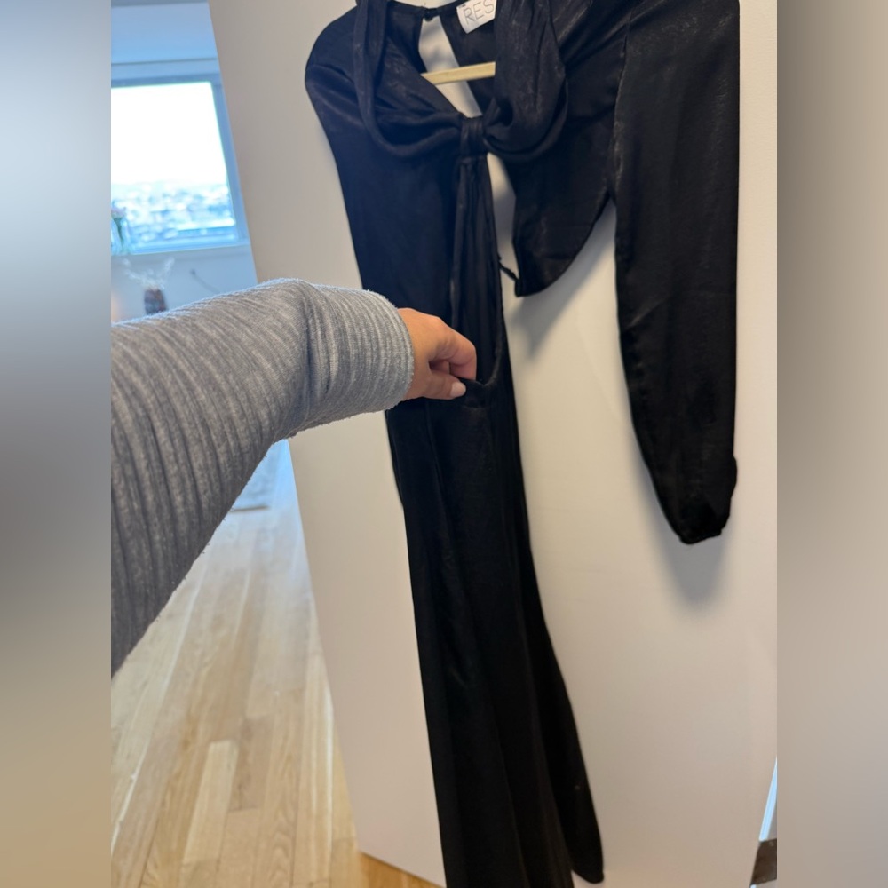 RESA textured black long sleeve maxi skirt set - Picture 4 of 5